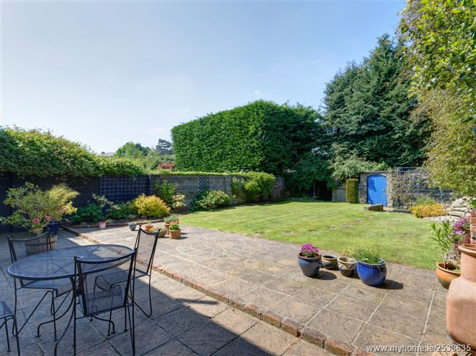 18 Linden Grove, Blackrock, Dublin Young's Estate Agents 2533635